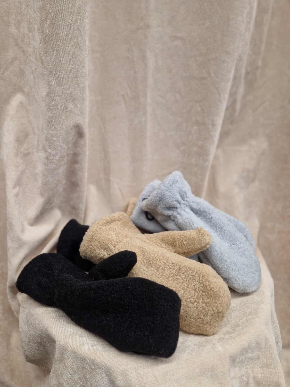 Kvitfjell vottar i ullblanding