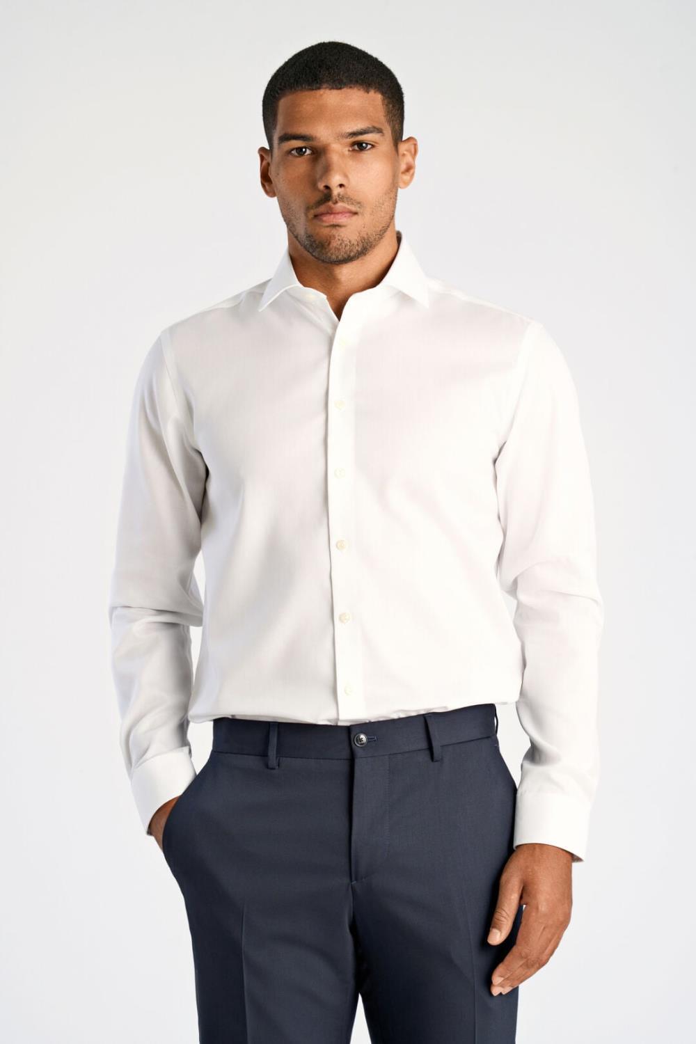 Teknisk skjorte frå Lindbergh - modern fit - kvit, blå svart