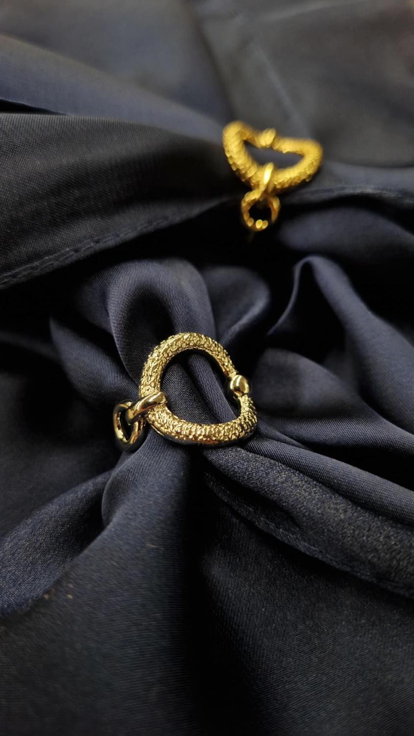 Skjerfring - gull- eller sølvfarga