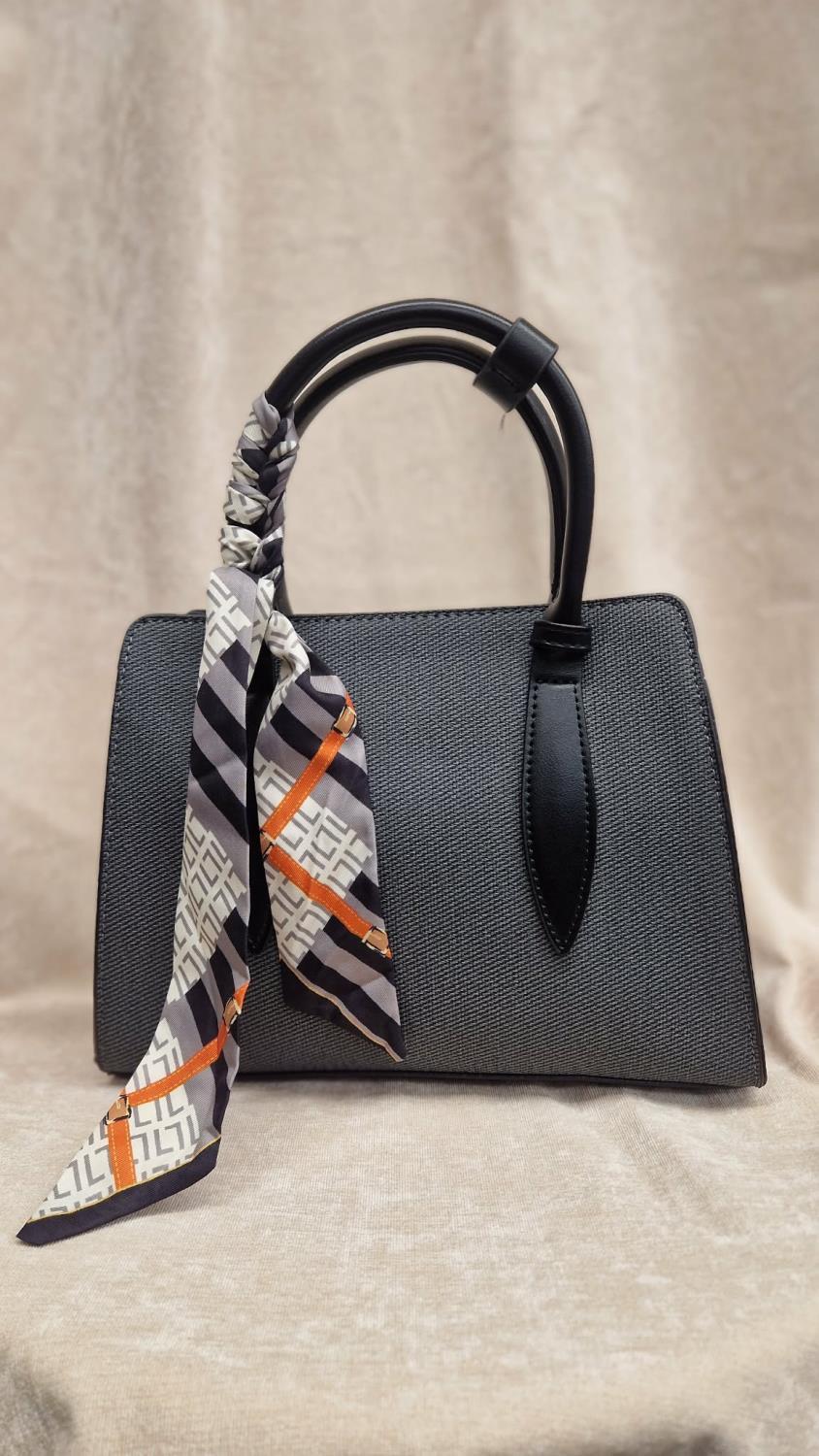 IntexSkandia veske med skjerf